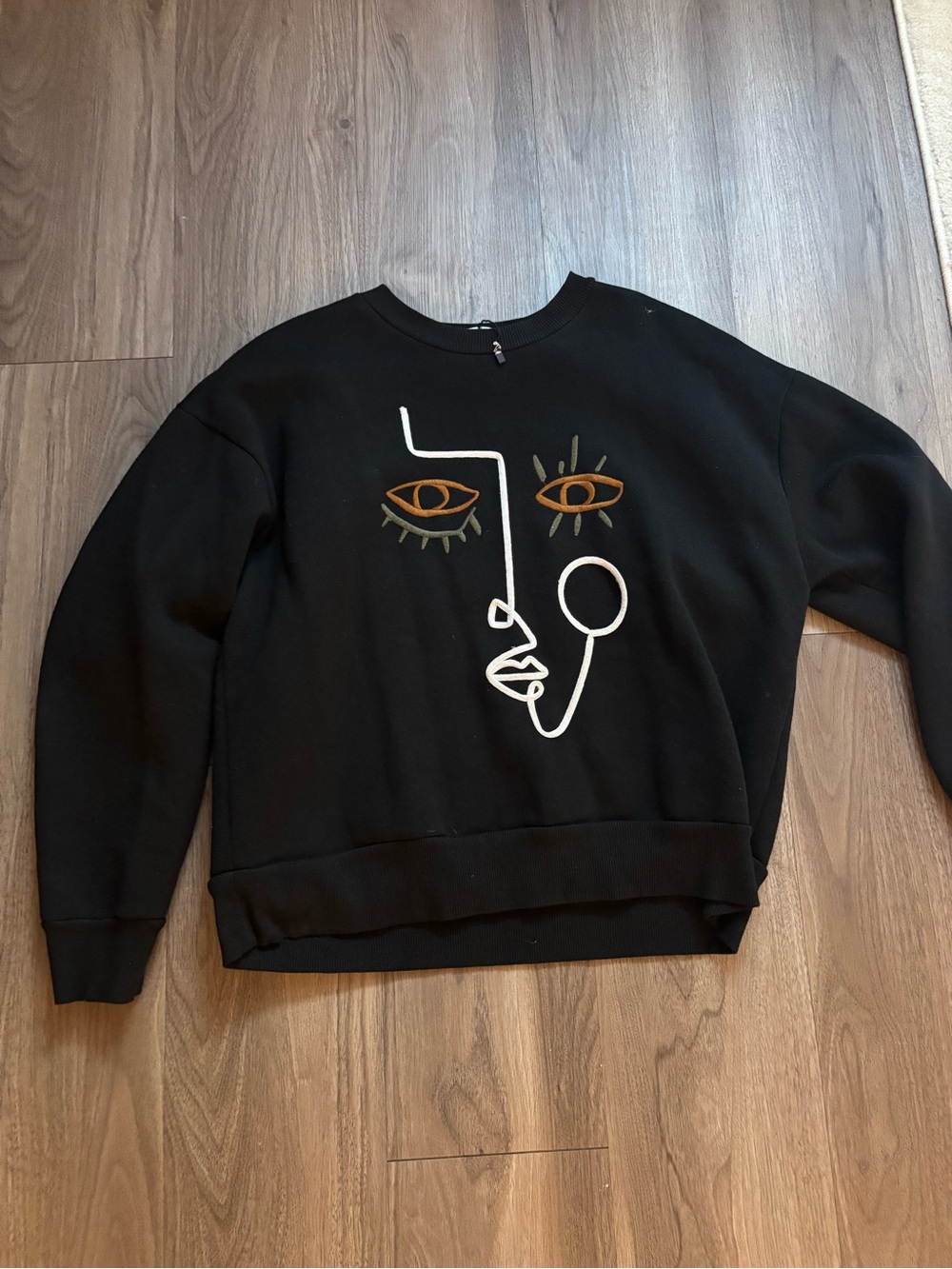 Zara abstract -Graphic Crewneck Sweatshirt